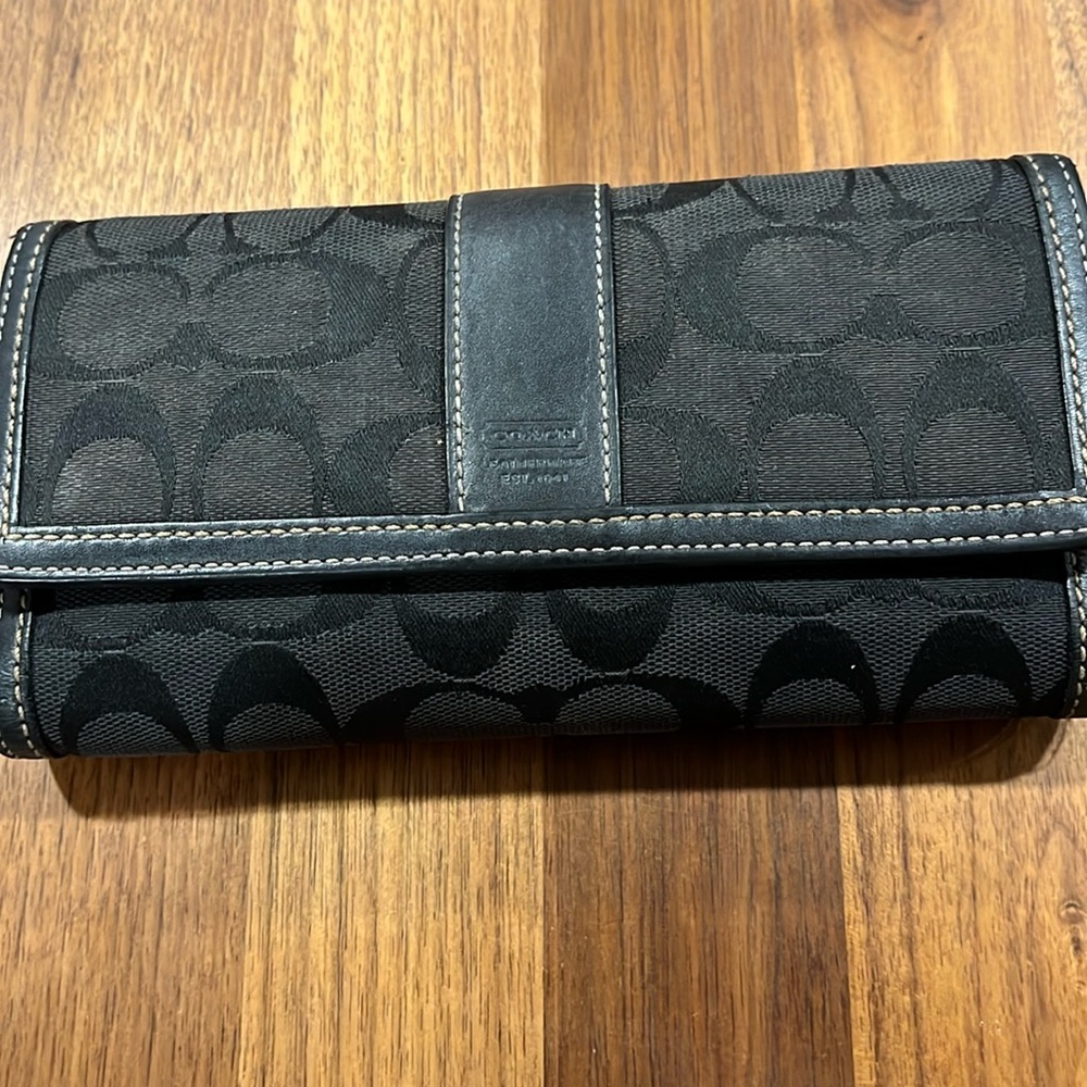Black Coach Wallet With Checkbook Cover